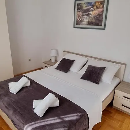 Apartments Cosic Grebastica Exterior photo