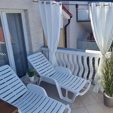 Apartments Cosic Grebastica Exterior photo