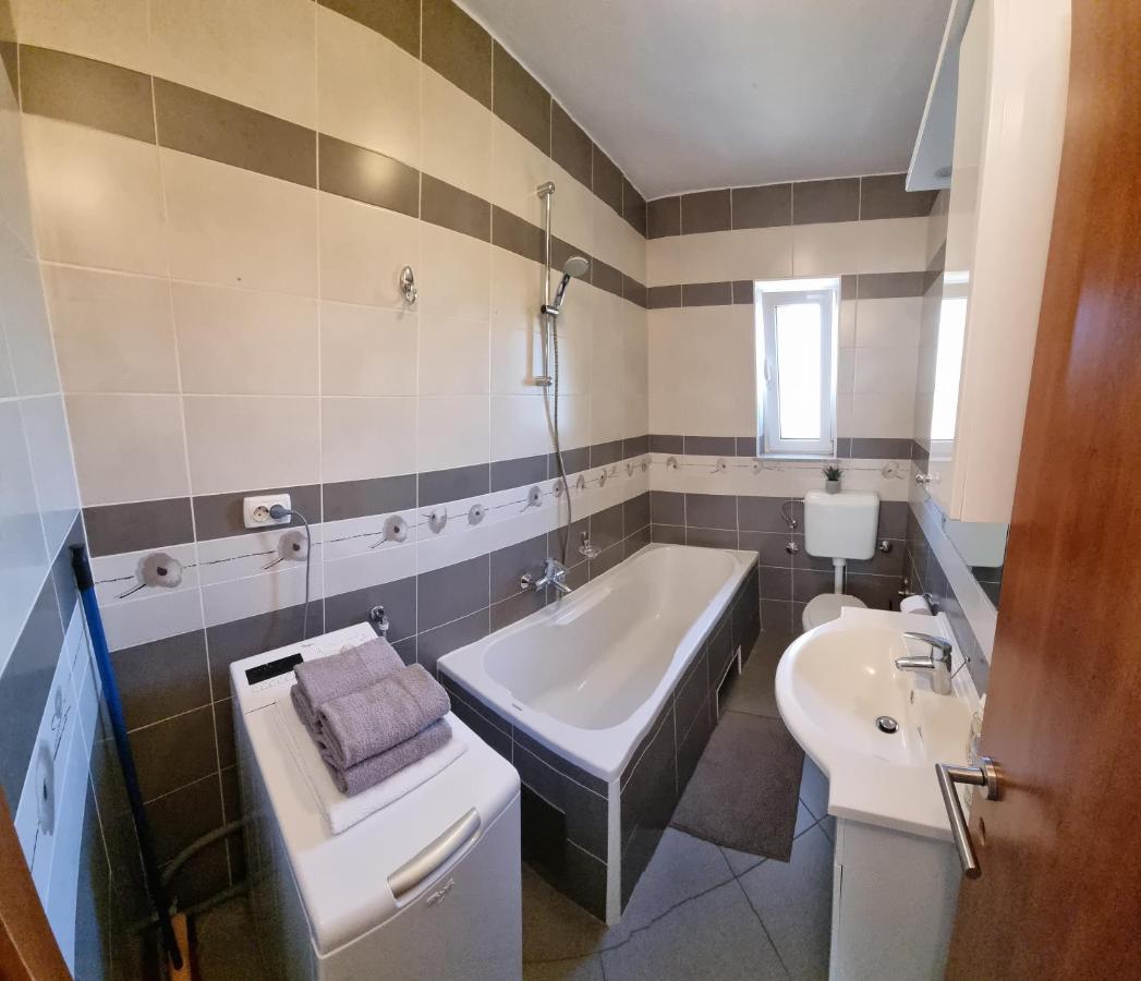 Cosic Apartment