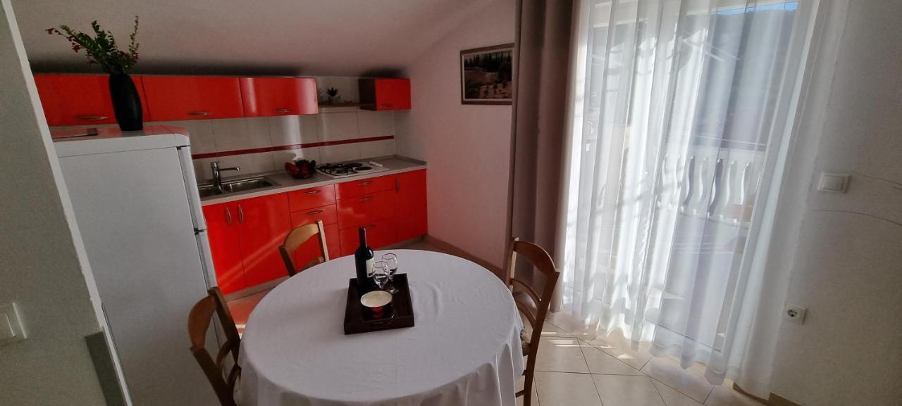 Cosic Apartment