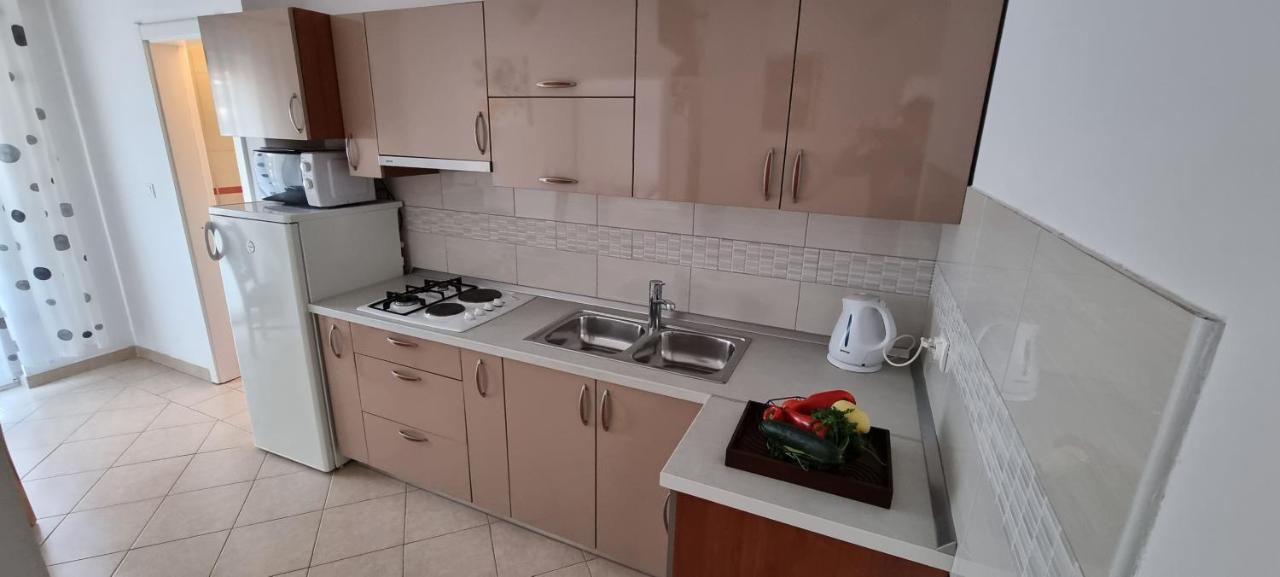 Cosic Apartment Grebastica