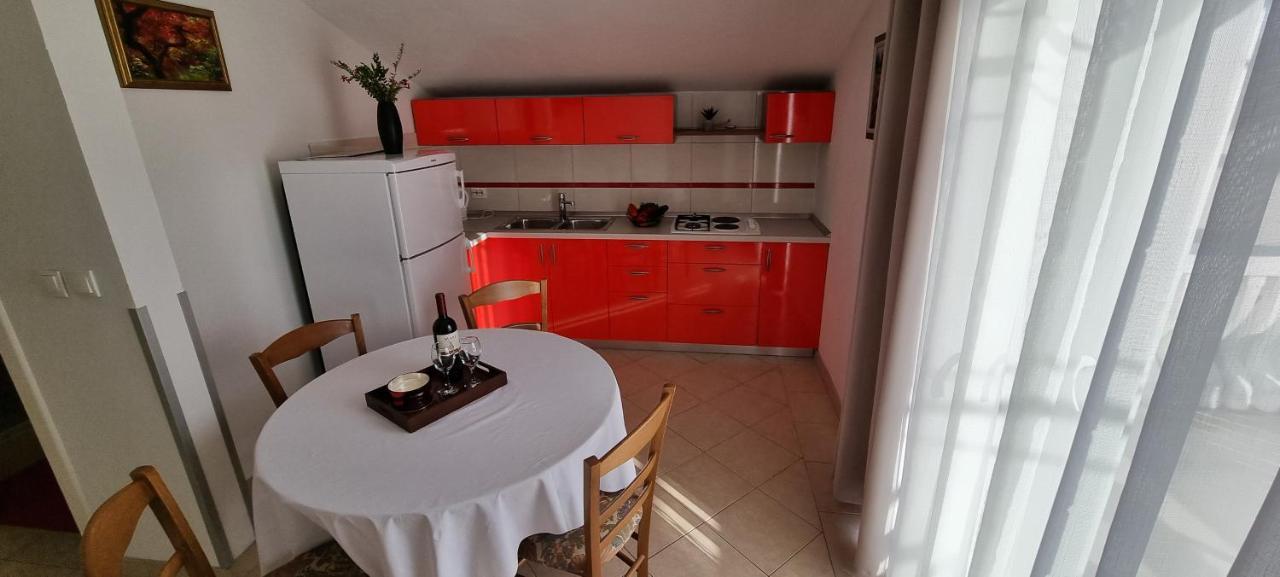 Cosic Apartment