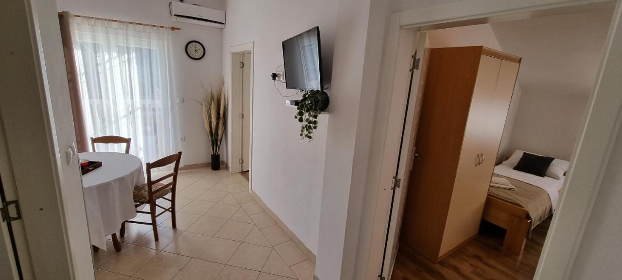 Cosic Apartment