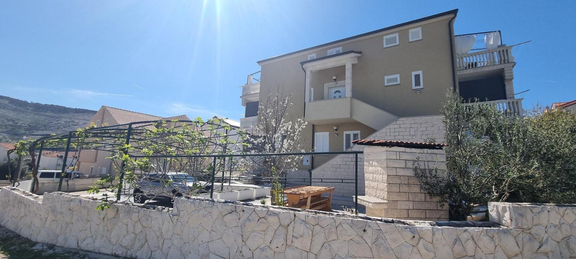 Apartment Cosic Grebastica