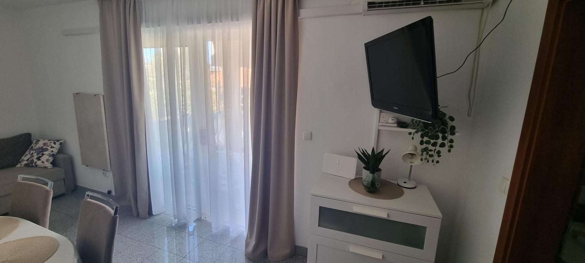 Cosic Apartment Grebastica